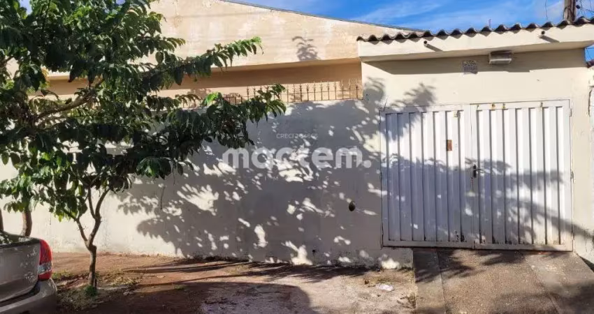 Casa para venda em Jardinópolis de 111.00m² com 3 Quartos e 1 Garagem