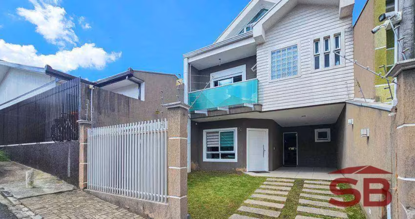 Sobrado para alugar em Hauer de 250.00m² com 4 Quartos, 1 Suite e 3 Garagens