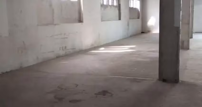 Loja para alugar em Centro de 680.00m² com 4 Garagens