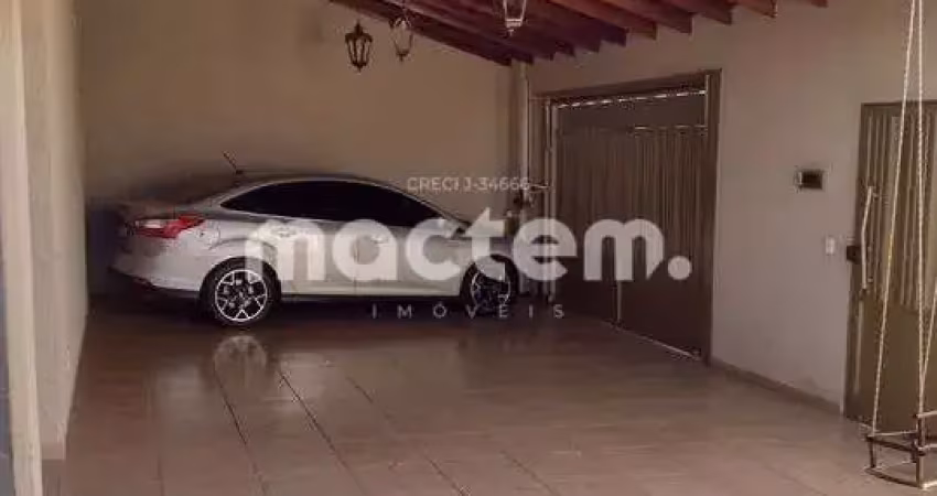 Casa para venda em Parque Residencial Cândido Portinari de 336.00m² com 3 Quartos, 1 Suite e 3 Garagens