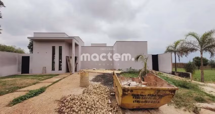 Casa de Condomínio para venda em Cravinhos de 200.00m² com 2 Quartos, 2 Suites e 2 Garagens