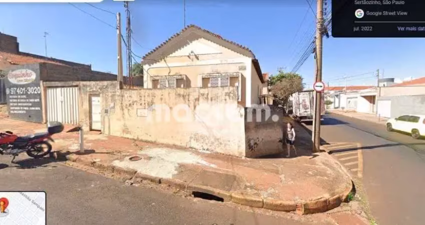 Casa para venda em Centro de 244.00m² com 3 Quartos e 1 Garagem