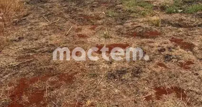 Terreno para venda em Cravinhos de 200.00m²