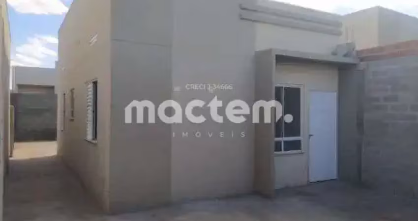 Casa para venda em Recreio Anhangüera de 44.00m² com 2 Quartos e 2 Garagens
