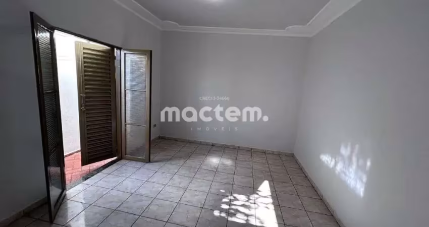 Casa para venda em Planalto Verde de 130.00m² com 3 Quartos, 1 Suite e 2 Garagens