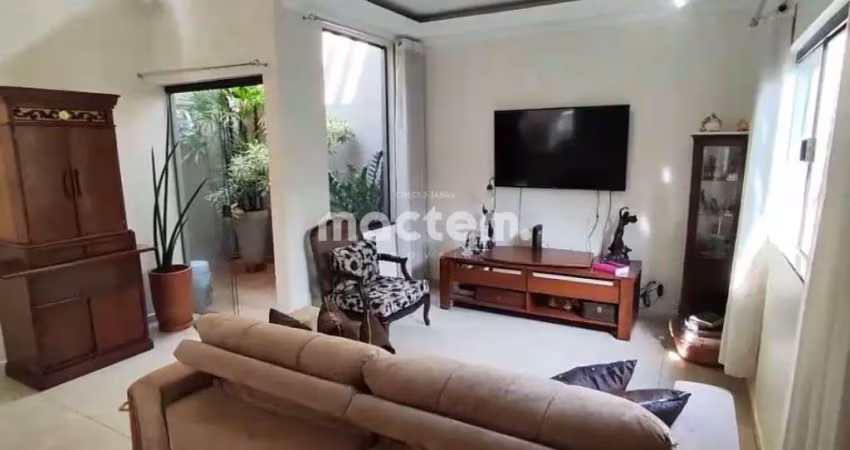 Casa para venda em Parque Dos Lagos de 172.00m² com 3 Quartos, 1 Suite e 2 Garagens