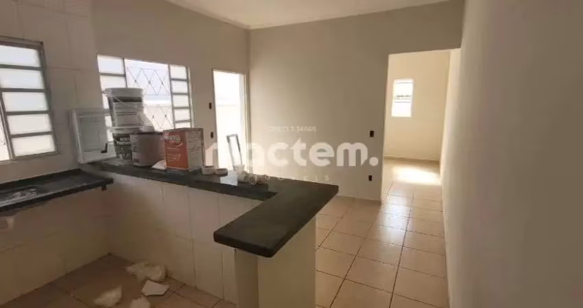 Casa para venda em Planalto Verde de 80.00m² com 3 Quartos, 1 Suite e 2 Garagens