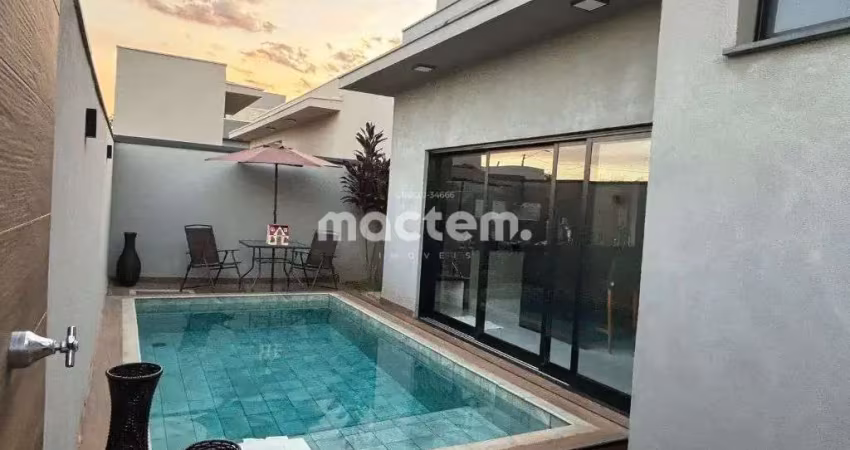 Casa de Condomínio para venda em Portal Da Mata de 162.00m² com 3 Quartos, 3 Suites e 4 Garagens