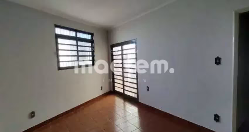 Casa para venda em Campos Elíseos de 171.00m² com 3 Quartos, 1 Suite e 2 Garagens