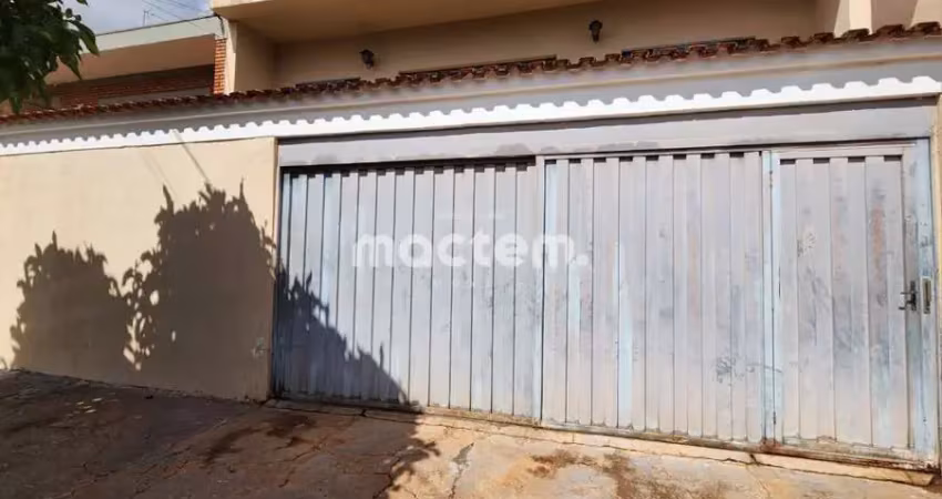 Sobrado para venda em Parque Dos Bandeirantes de 291.00m² com 4 Quartos, 1 Suite e 3 Garagens