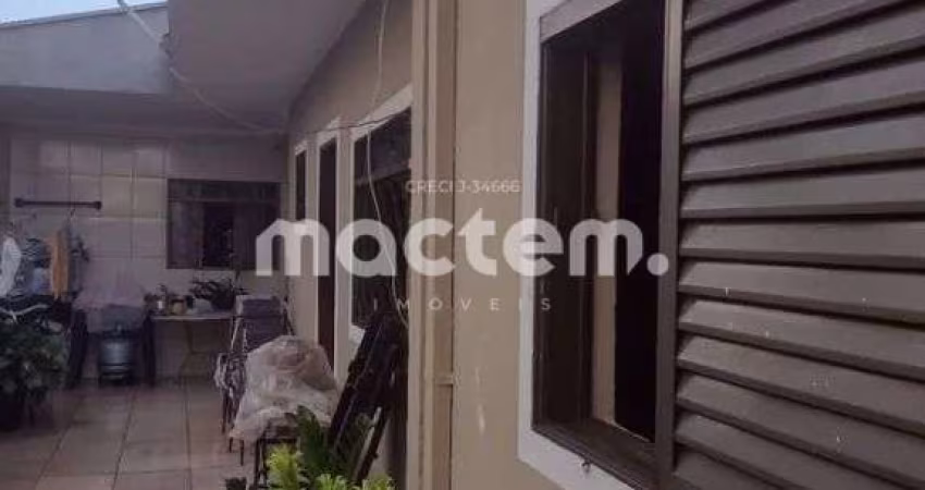 Casa para venda em Jardim Aeroporto de 98.00m² com 2 Quartos e 2 Garagens