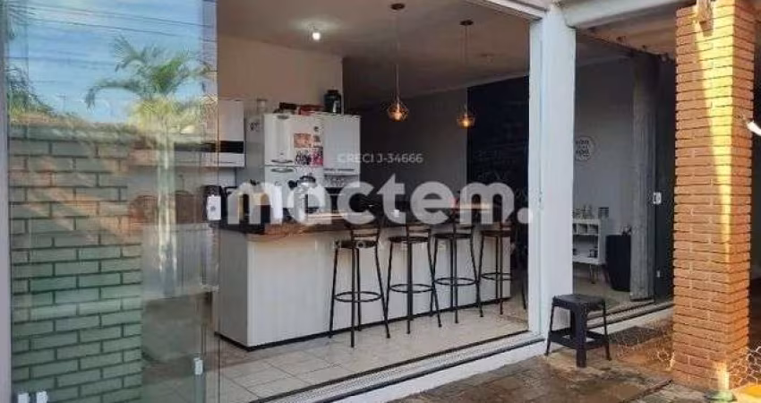 Casa para venda em Independência de 185.00m² com 3 Quartos, 1 Suite e 2 Garagens