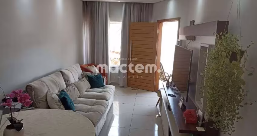 Casa para venda em Campos Elíseos de 109.00m² com 3 Quartos, 1 Suite e 2 Garagens
