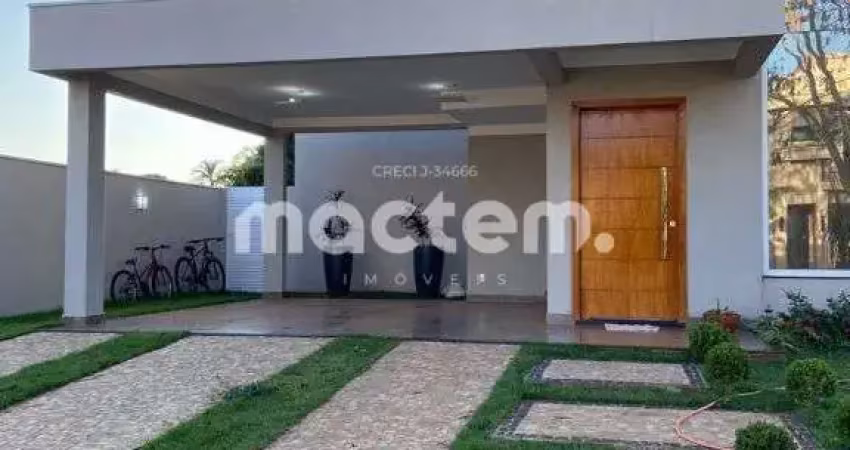 Casa de Condomínio para venda em Portal Da Mata de 200.00m² com 3 Quartos, 3 Suites e 6 Garagens