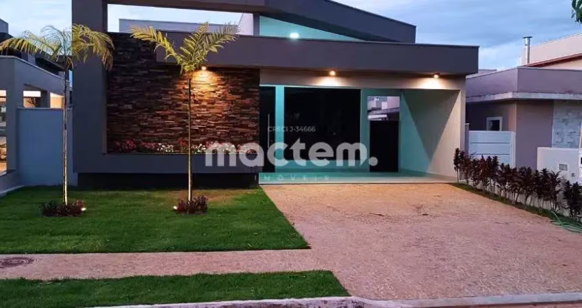 Casa de Condomínio para venda em Portal Da Mata de 164.00m² com 3 Quartos, 1 Suite e 4 Garagens