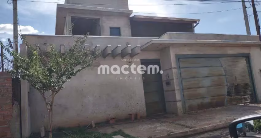 Casa para venda em Parque Residencial Cândido Portinari de 320.00m² com 3 Quartos, 1 Suite e 3 Garagens