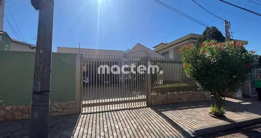 Casa para venda em Ribeirânia de 234.00m² com 3 Quartos, 1 Suite e 4 Garagens