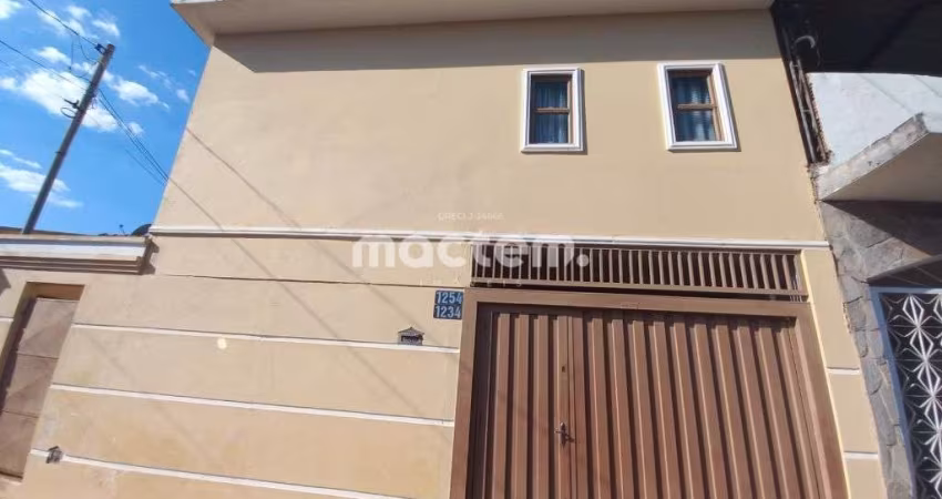 Sobrado para venda em Parque São Sebastião de 138.00m² com 4 Quartos, 1 Suite e 3 Garagens