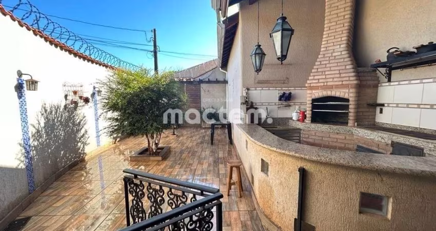 Casa para venda em Jardim José Sampaio Júnior de 194.00m² com 3 Quartos, 1 Suite e 4 Garagens