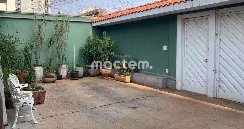 Casa para venda em Jardim Irajá de 240.00m² com 3 Quartos, 1 Suite e 4 Garagens
