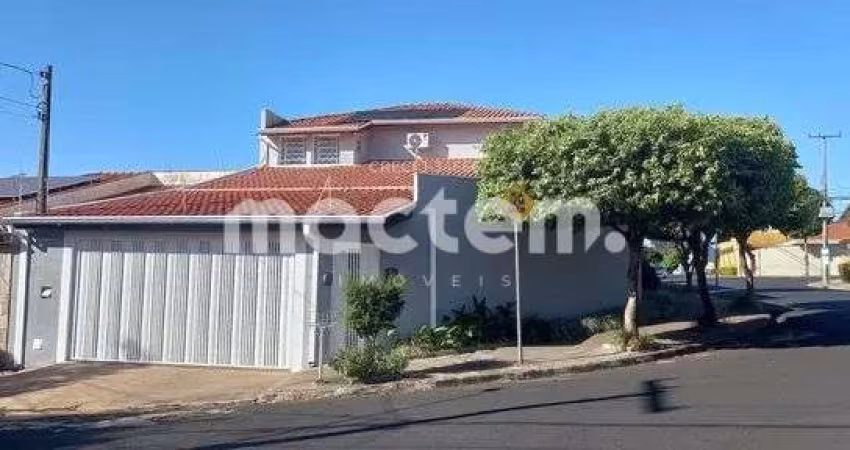 Sobrado para venda em Residencial E Comercial Palmares de 296.00m² com 5 Quartos, 1 Suite e 3 Garagens