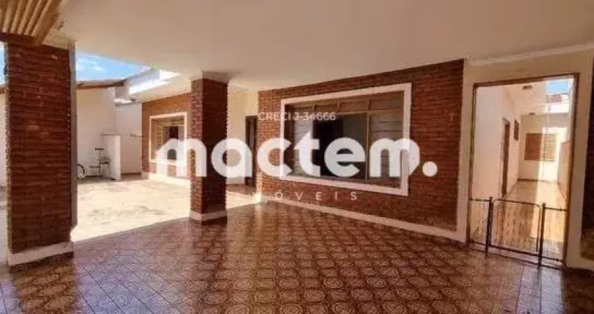 Casa para venda em Jardim São Luiz de 175.00m² com 3 Quartos, 1 Suite e 2 Garagens