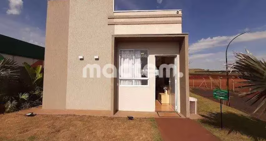 Casa para venda em Recreio Anhangüera de 44.00m² com 2 Quartos e 2 Garagens