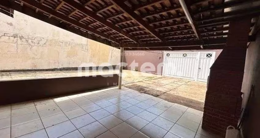 Casa para venda em Planalto Verde de 114.00m² com 2 Quartos e 4 Garagens