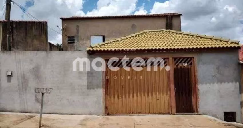 Sobrado para venda em Jardim Paiva de 200.00m² com 4 Quartos, 3 Suites e 2 Garagens