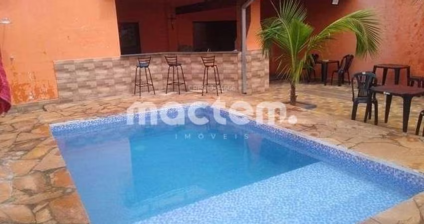 Casa para venda em Engenheiro Carlos De Lacerda Chaves de 200.00m² com 3 Quartos, 1 Suite e 4 Garagens