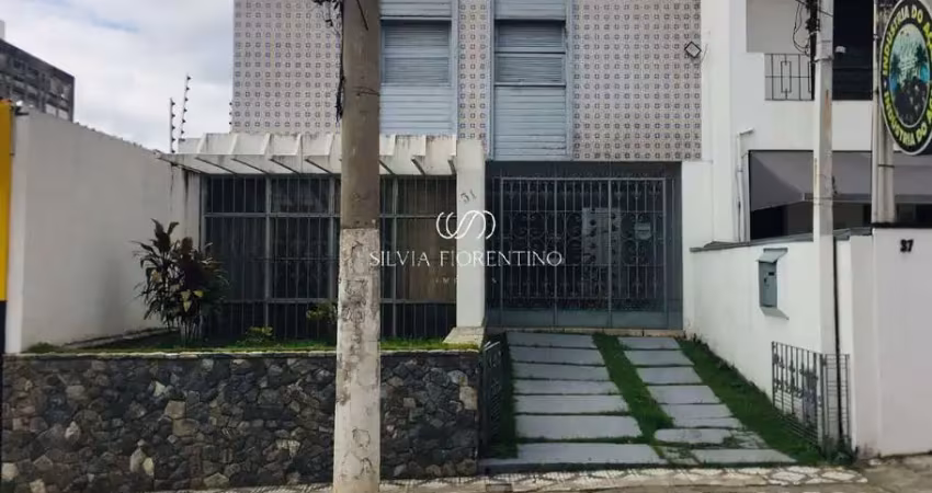 Casa para venda em Centro de 200.00m² com 3 Quartos e 1 Garagem