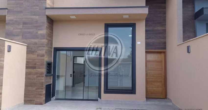 Casa para venda em Matinhos de 68.00m² com 3 Quartos, 1 Suite e 2 Garagens