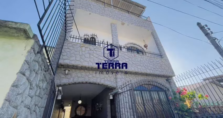 Casa para venda em Camarão de 250.00m² com 3 Quartos, 2 Suites e 1 Garagem