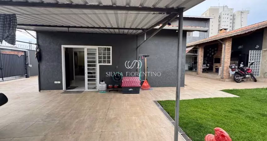 Casa para venda em Cidade Jardim de 323.00m² com 3 Quartos, 1 Suite e 2 Garagens