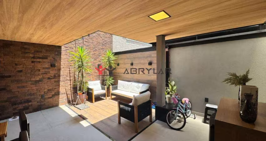 Casa de Condomínio para venda em Jardim Carolina de 114.00m² com 3 Quartos, 1 Suite e 2 Garagens