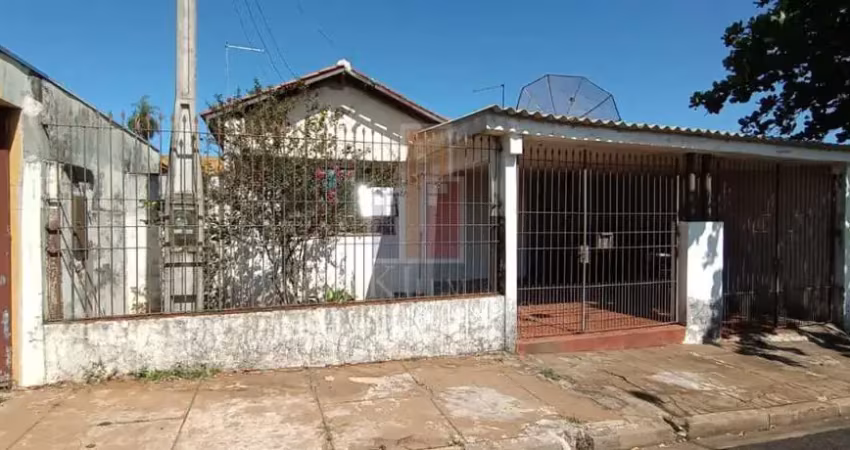 Casa para venda em Vila Monlevade de 200.00m² com 3 Quartos, 1 Suite e 3 Garagens
