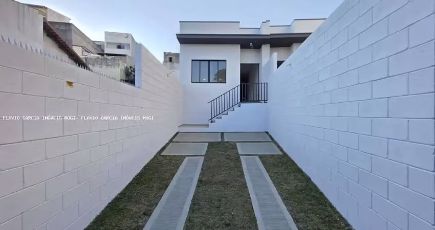Casa para venda em loteamento rio acima de 125.00m² com 2 quartos, 1 suite e 2 garagens