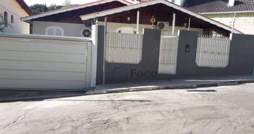 Casa para venda em vila rosália de 187.00m² com 3 quartos, 1 suite e 4 garagens