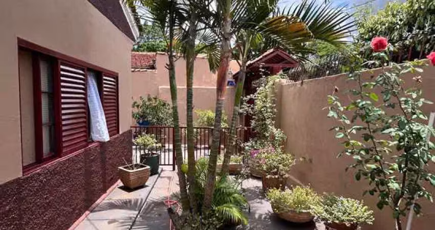 Casa para venda em república de 154.00m² com 2 quartos e 6 garagens