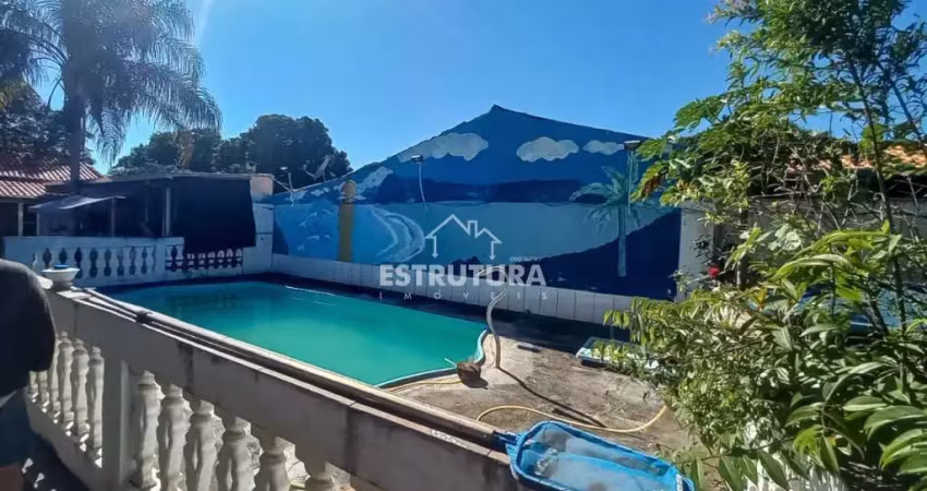 Chácara para venda em nosso recanto de 180.00m² com 2 quartos e 10 garagens