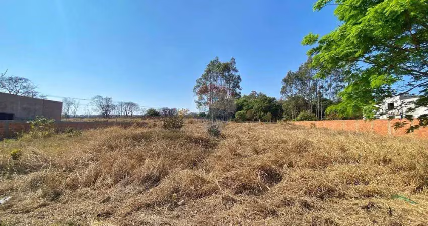Terreno à venda no Centro, Serra Azul 