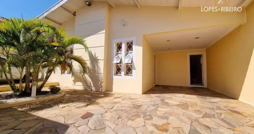 Casa para venda em bairro alto de 240.00m² com 3 quartos, 1 suite e 3 garagens
