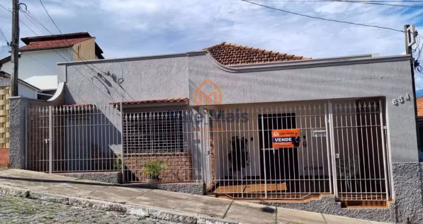 Casa para venda em centro de 167.00m² com 4 quartos e 1 suite
