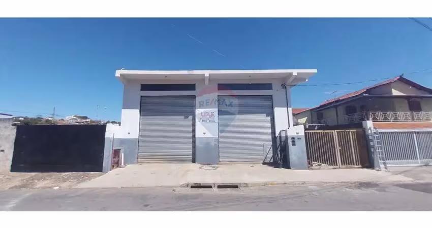 Galpão / depósito / armazém para alugar em adeodato de 210.00m²