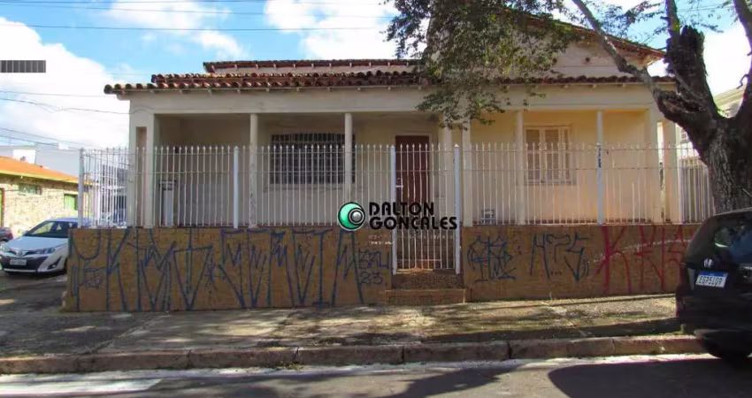 Casa para venda em centro de 147.00m² com 4 quartos e 2 garagens