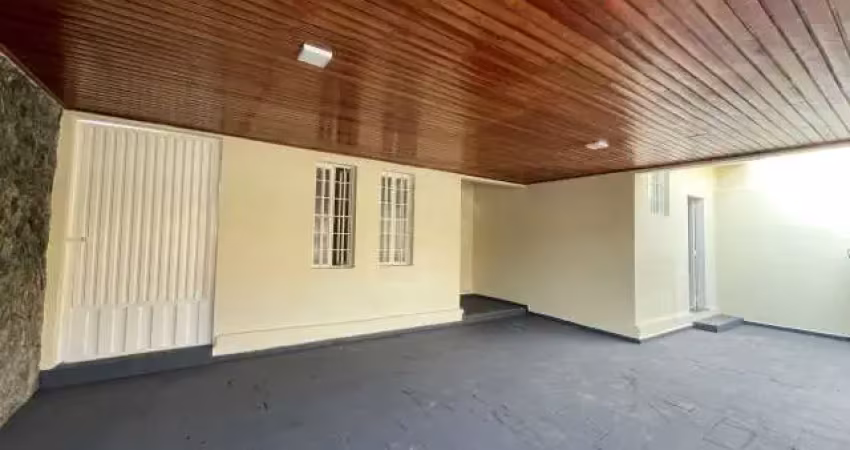 Casa para alugar em vila nova de 227.00m² com 3 quartos, 1 suite e 2 garagens