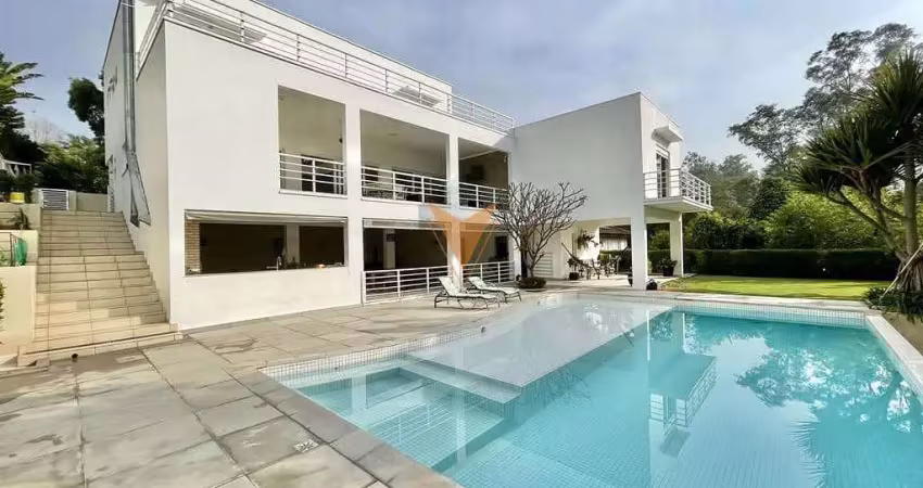 Casa para venda em granja viana de 488.73m² com 4 quartos, 4 suites e 8 garagens