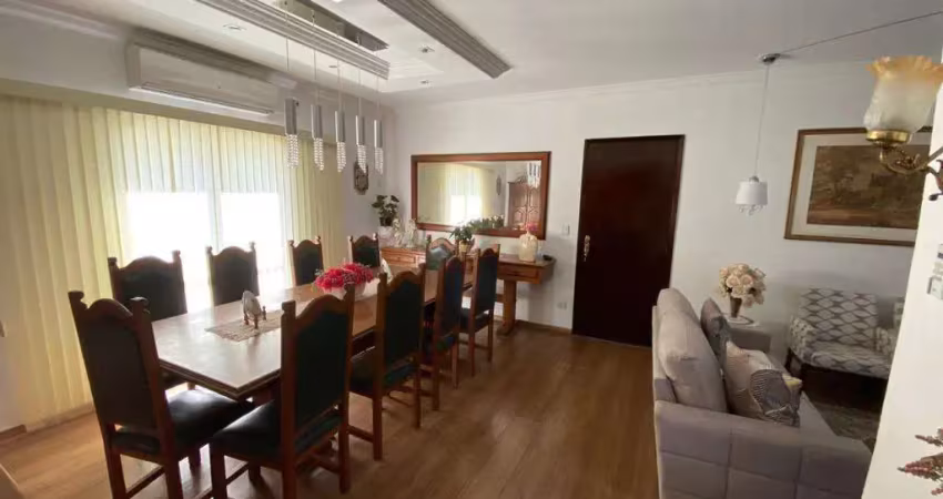 Apartamento para venda em centro de 126.00m² com 3 quartos, 1 suite e 3 garagens