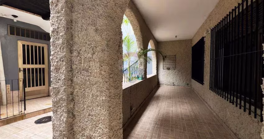 Casa para alugar em jardim guanabara de 344.00m² com 4 quartos, 1 suite e 2 garagens