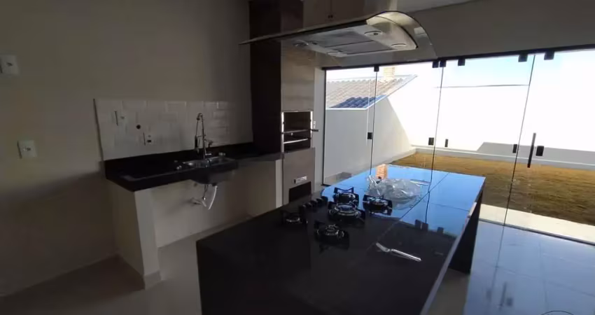 Casa para venda em residencial ouro verde de 180.00m² com 3 quartos, 1 suite e 2 garagens